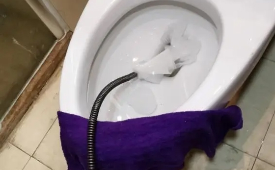 阿克塞马桶疏通